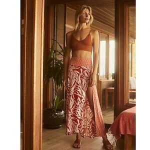 Free people Turning Tide Printed Sarong Skirt XS Red Orange Stretch Vacation